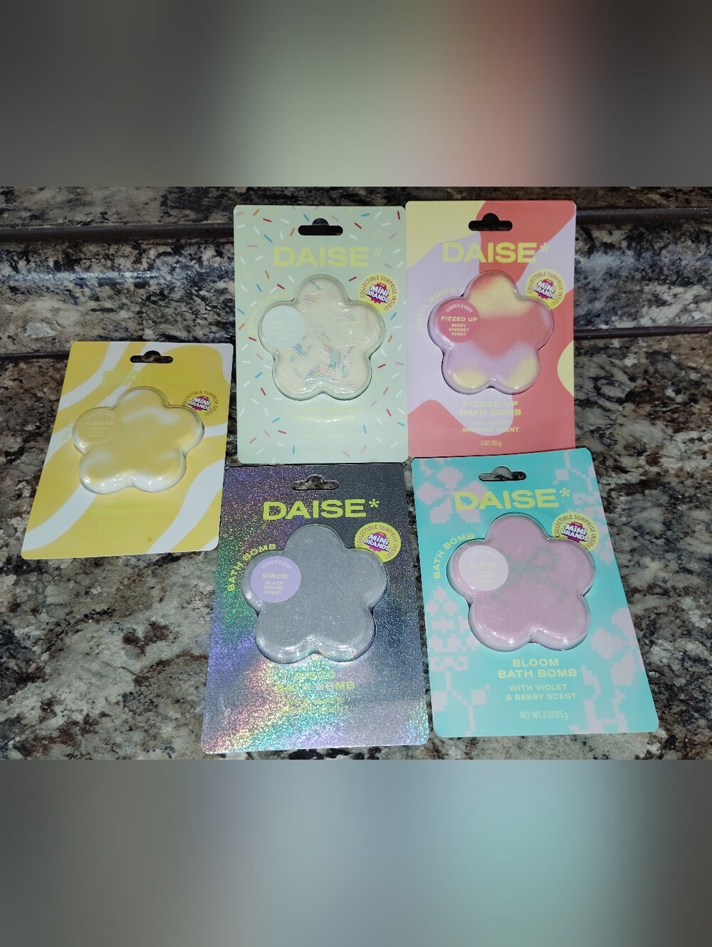 Daisy bath bomb collectible surprise inside. Large bath bombs 3 oz set of five
